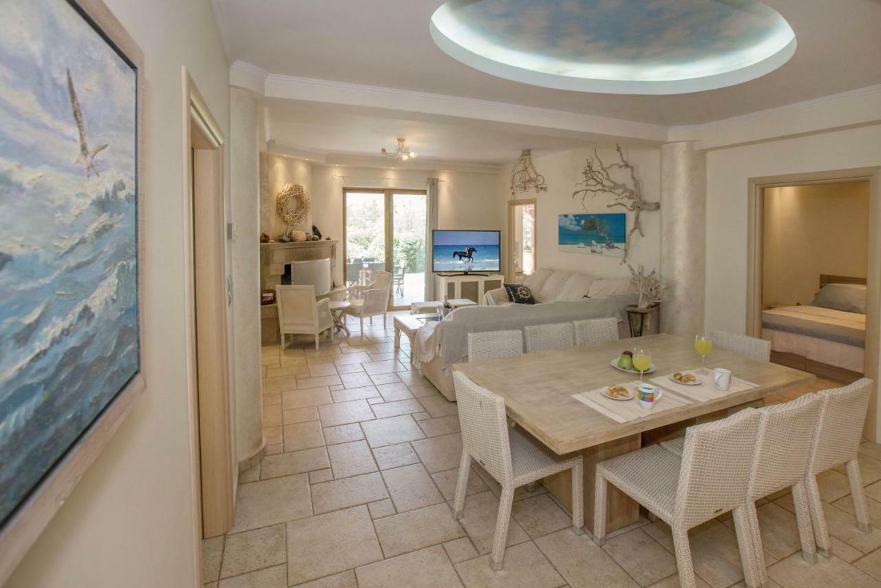 Family Getaway In Marathon By Ghh Villa Kültér fotó