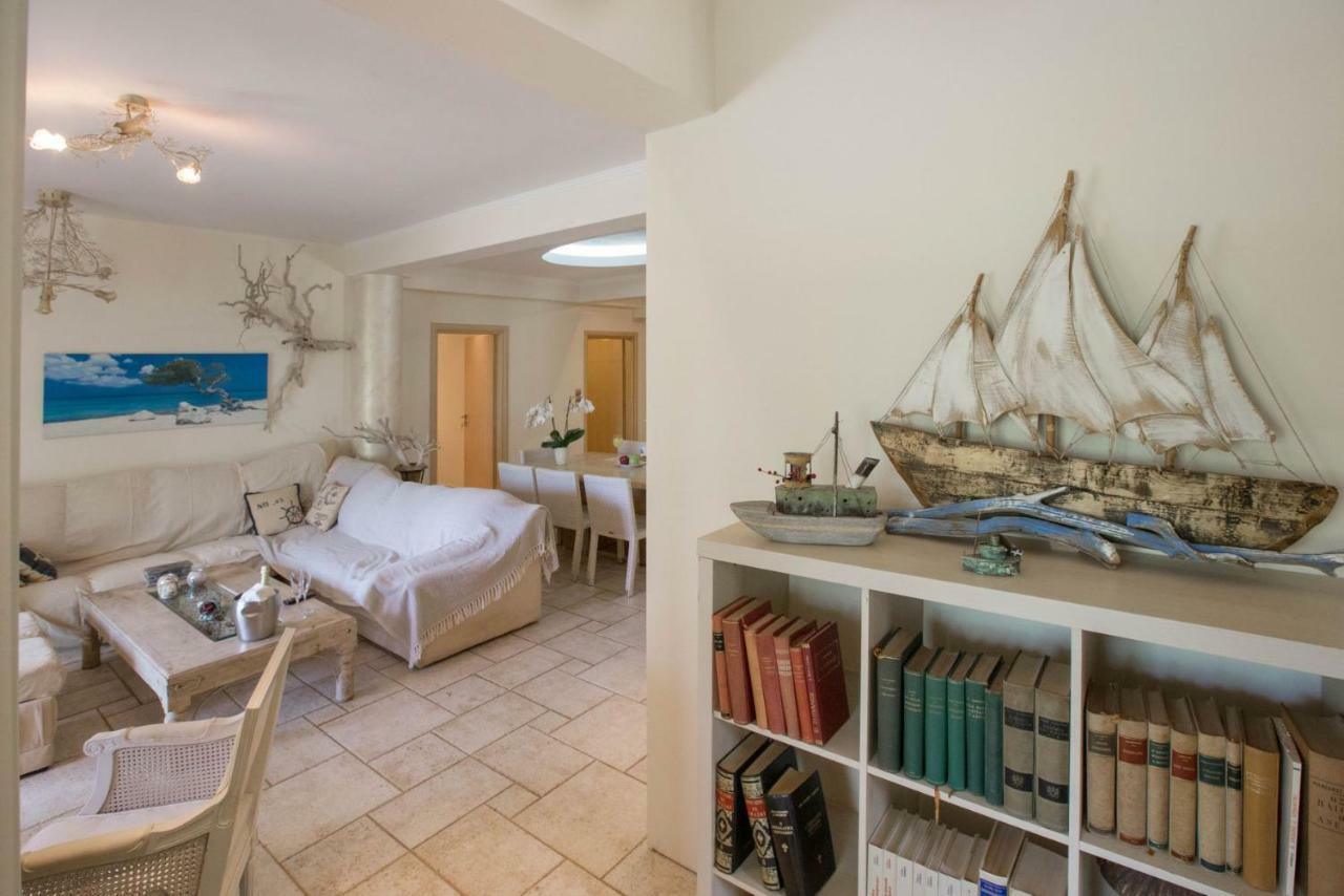 Family Getaway In Marathon By Ghh Villa Kültér fotó