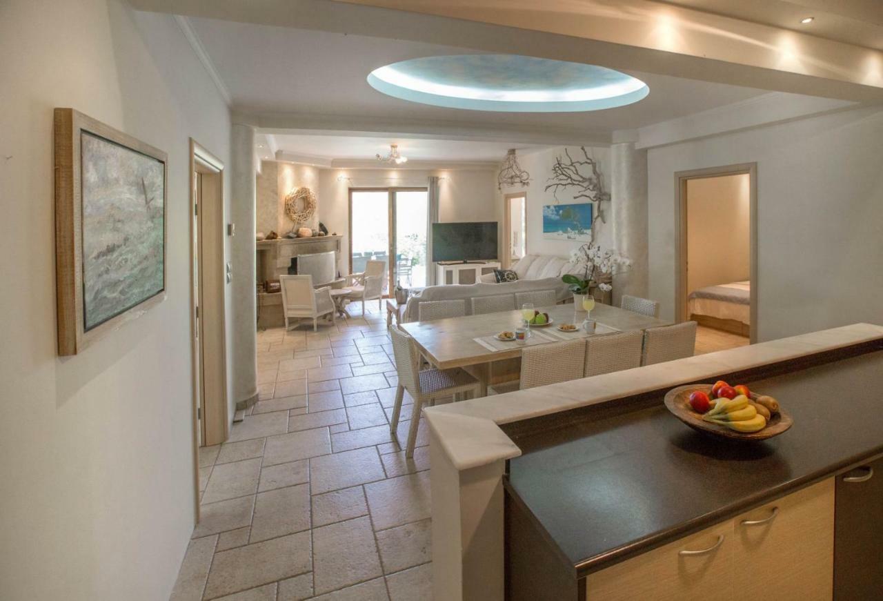 Family Getaway In Marathon By Ghh Villa Kültér fotó
