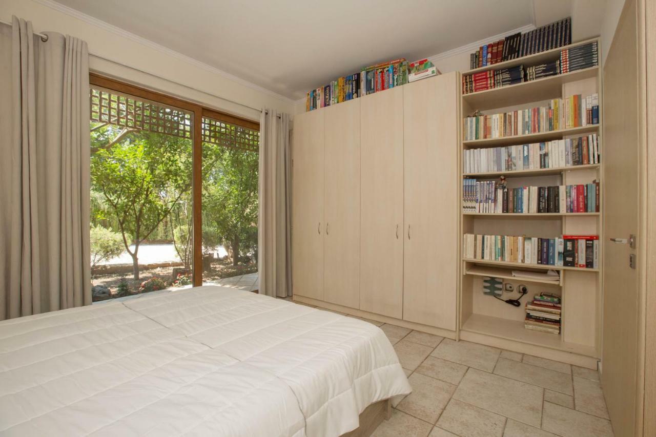 Family Getaway In Marathon By Ghh Villa Kültér fotó